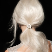 BalmainHair_Accessories_LE_Legacy_Elastique_FW24_LE_HJ_LC_ELAS_FW24_Model_01_SOCIAL_800x800.jpg
