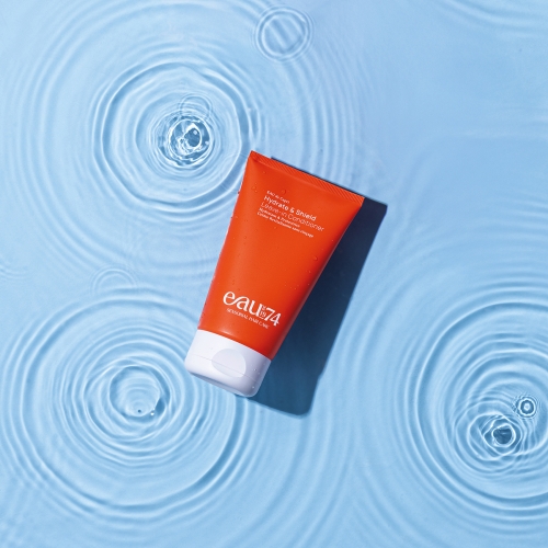 EAUde1974_IMG_HairCare_Hydrate_Shield_LeaveInConditioner_Capri_125_2000017050_Mood_01_Focus_1200x1200.jpg